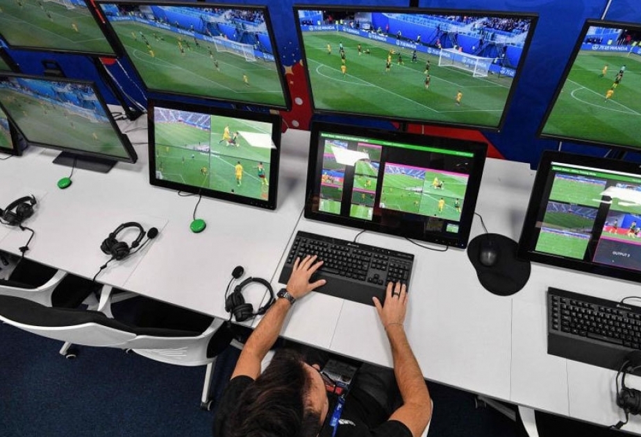 UEFA Çempionlar Liqası 1/8 finalının iştirakçı klublarına videokömək sistemini izah edib