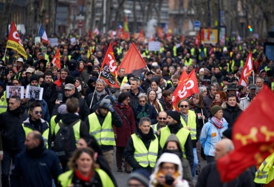 Fransada ümumi tətil başlayıb