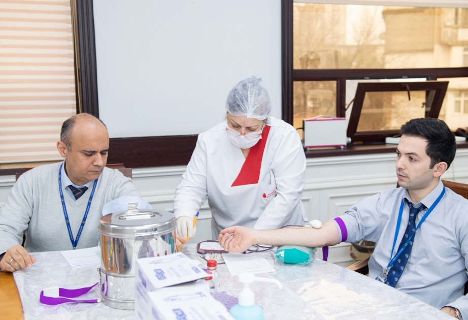 Vergilər Nazirliyində qanvermə aksiyası keçirilir