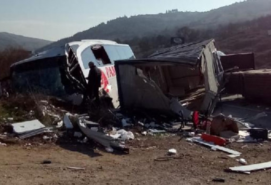 Türkiyədə baş verən avtobus qəzasında 29 nəfər yaralanıb