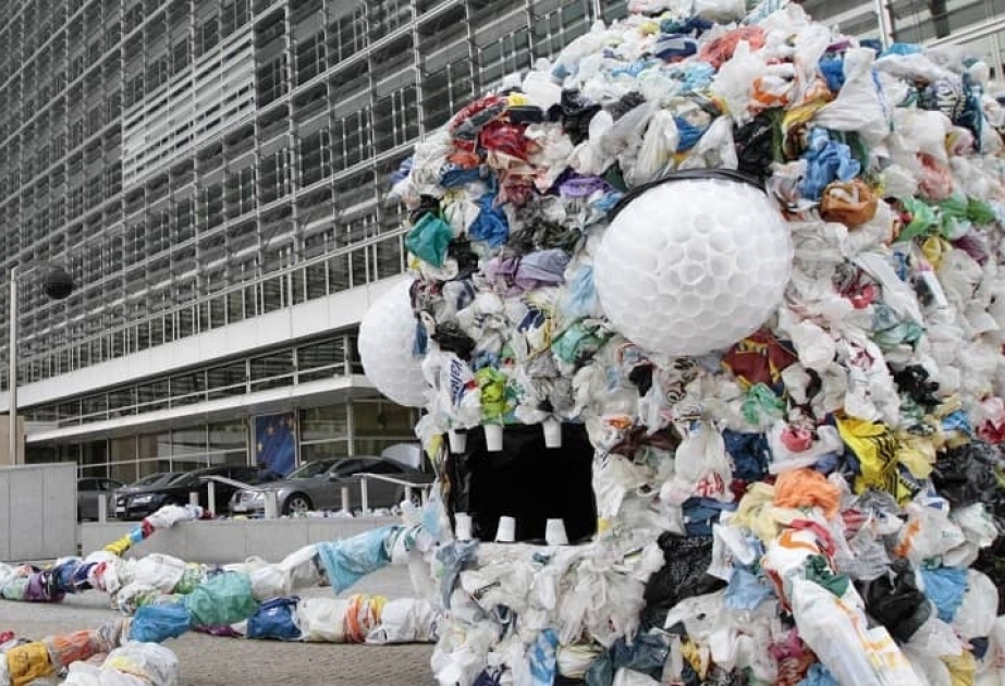 Испания намеревается возглавить борьбу с одноразовым пластиком