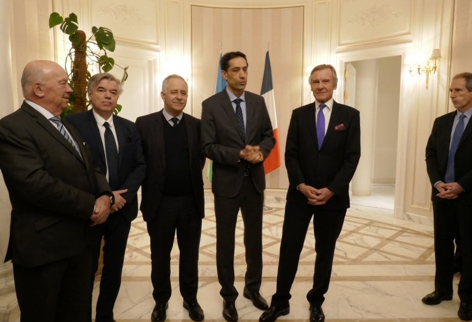 Paris: un banquet offert en l’honneur des amis de l’Azerbaïdjan