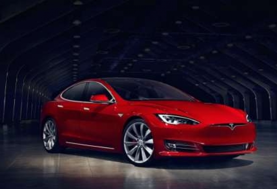 Компания Маска снизит цену на популярную модель Tesla Model З