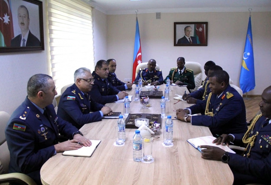 Azərbaycanın və Nigeriyanın Hərbi Hava qüvvələri arasında əməkdaşlıq imkanları müzakirə olunub