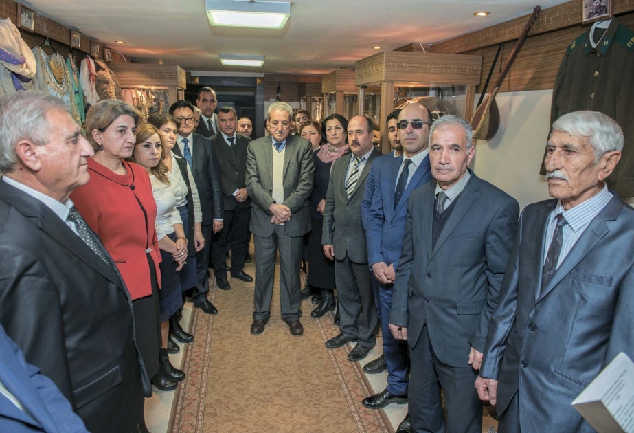 Naxçıvan Dövlət Film Fondundakı muzeyə yeni eksponatlar təqdim edilib