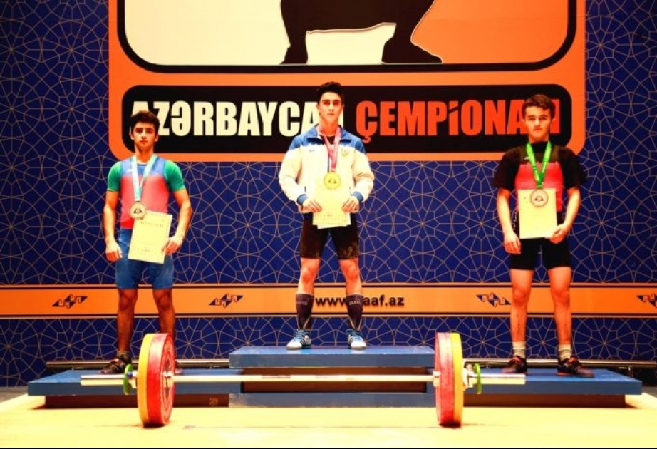 Tehran Məmmədov ağır atletika üzrə Azərbaycan çempionu olub