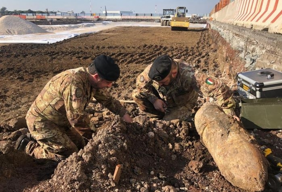 Ciampino Airport reopens after WWII bombs defuse