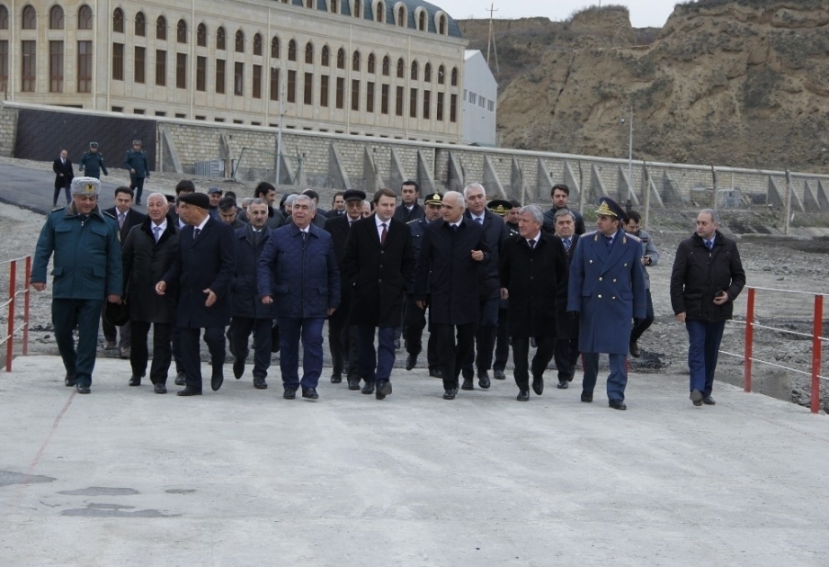 Azerbaijani, Russian ministers view construction of new bridge over Samur River VIDEO