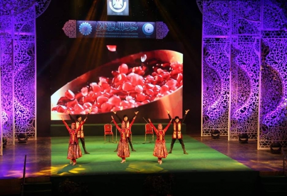 Azerbaiyán estuvo representado en el Festival Internacional de Cultura de los Países Islámicos en Egipto