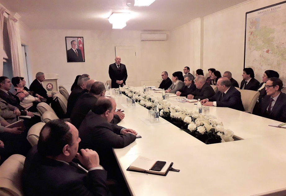 Əhalinin kütləvi tibbi müayinəsinə hazırlıq işləri müzakirə olunub
