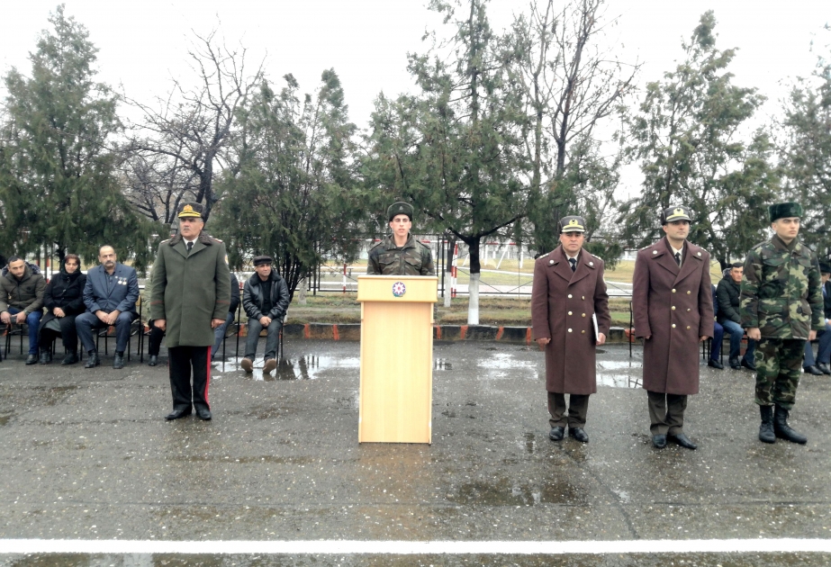 Naxçıvanda Mülki Müdafiə Alayının gənc əsgərləri Vətənə sədaqət andı içiblər