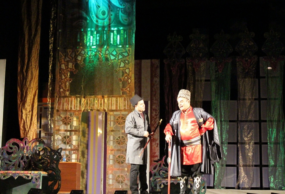 “Arşın mal alan” Özbəkistan Teatrının səhnəsində