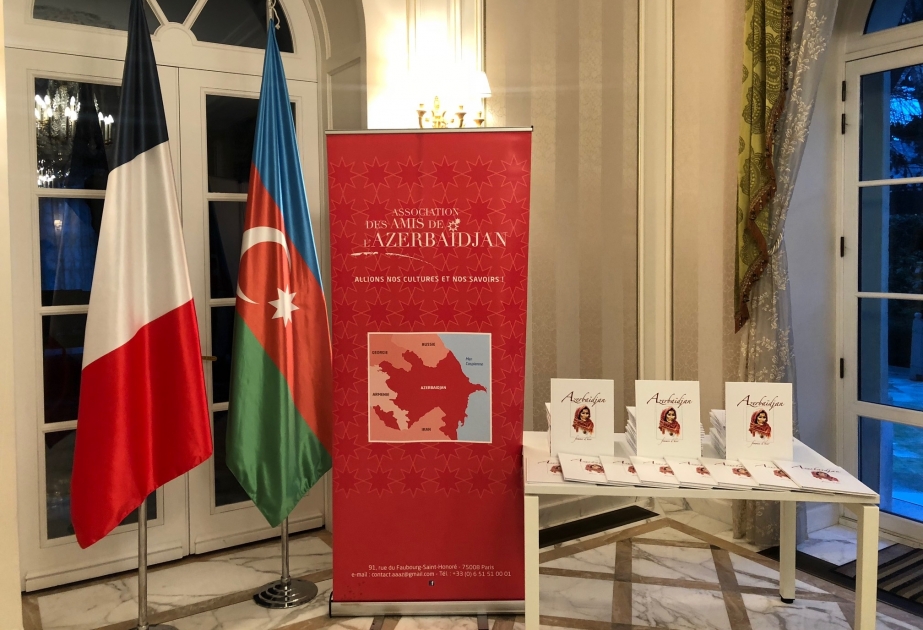 Parisdə Azərbaycan qadınlarından bəhs edən kitabın təqdimatı olub