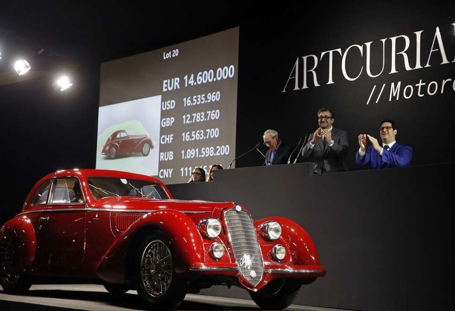 1939-cu ildə istehsal olunan “Alfa Romeo” hərracda 16,7 milyon avroya satılıb