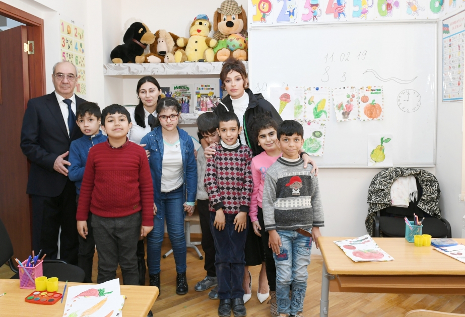 Birinci vitse-prezident Mehriban Əliyeva paytaxtdakı 268 nömrəli xüsusi məktəbdə olub