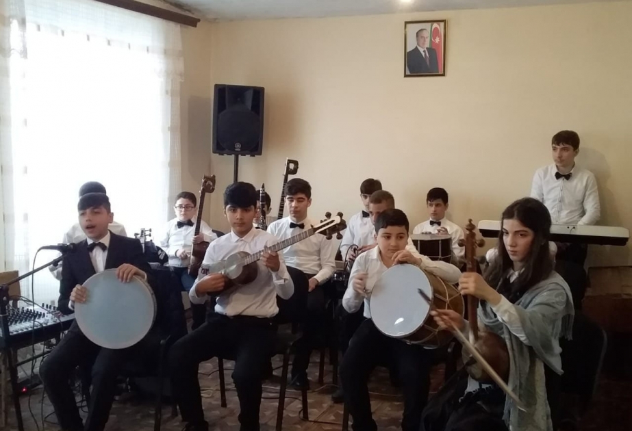 Abşeronlu gənc musiqiçilər Qobustan rayonunda konsert proqramı ilə çıxış ediblər