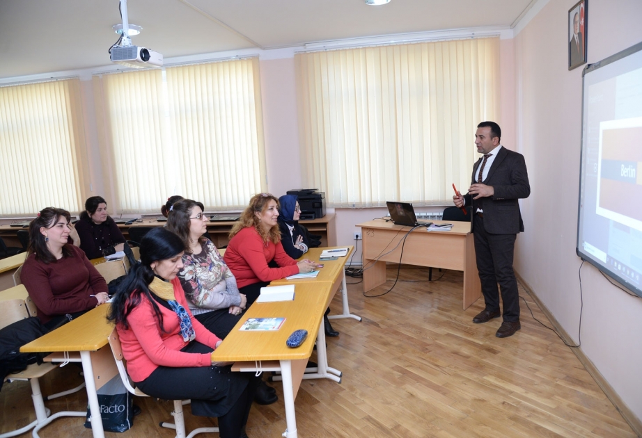 Müəllimlər üçün İKT-dən istifadə üzrə təkmilləşdirmə təlimləri davam edir