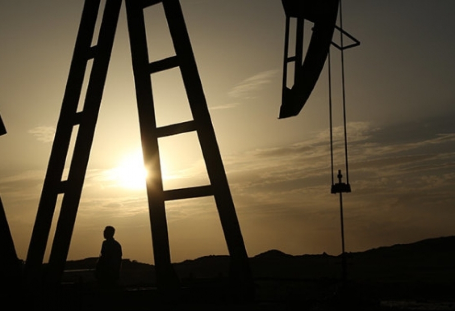 Ötən ay qlobal neft tədarükü azalıb