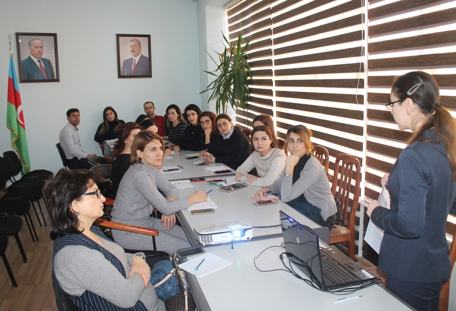 Dövlət İmtahan Mərkəzində fənlər üzrə elmi-metodik seminarlar keçirilib