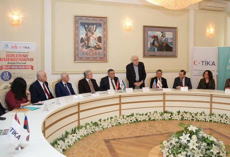 Xalq şairi Bəxtiyar Vahabzadəyə həsr olunan “Ustada sayğı gecəsi” adlı tədbir keçirilib