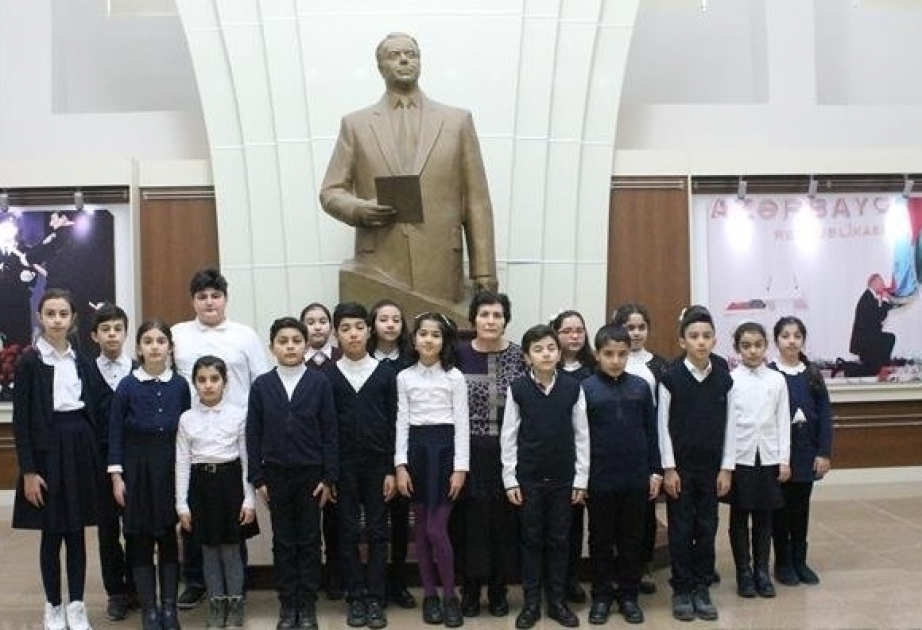 Yasamal rayon Heydər Əliyev Mərkəzi şagirdlərdə zəngin təəssüratlar yaradıb