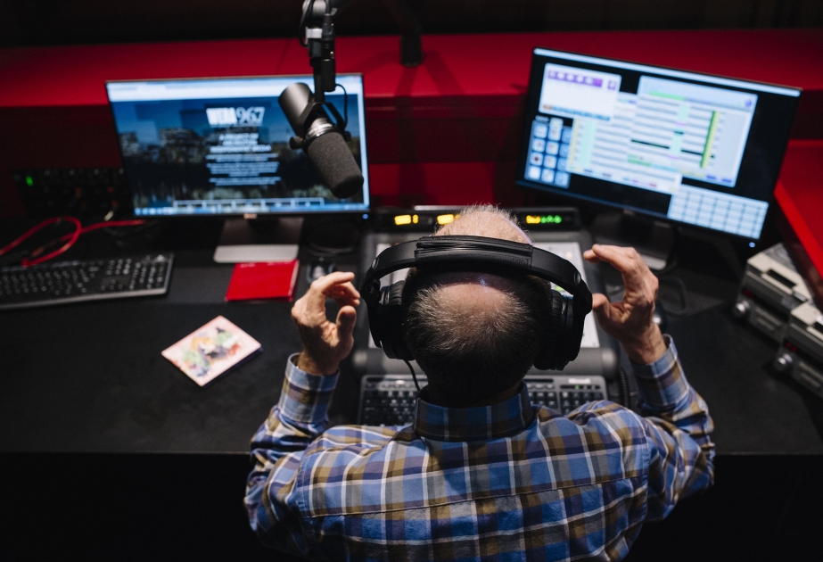 Bu gün Ümumdünya Radio Günüdür