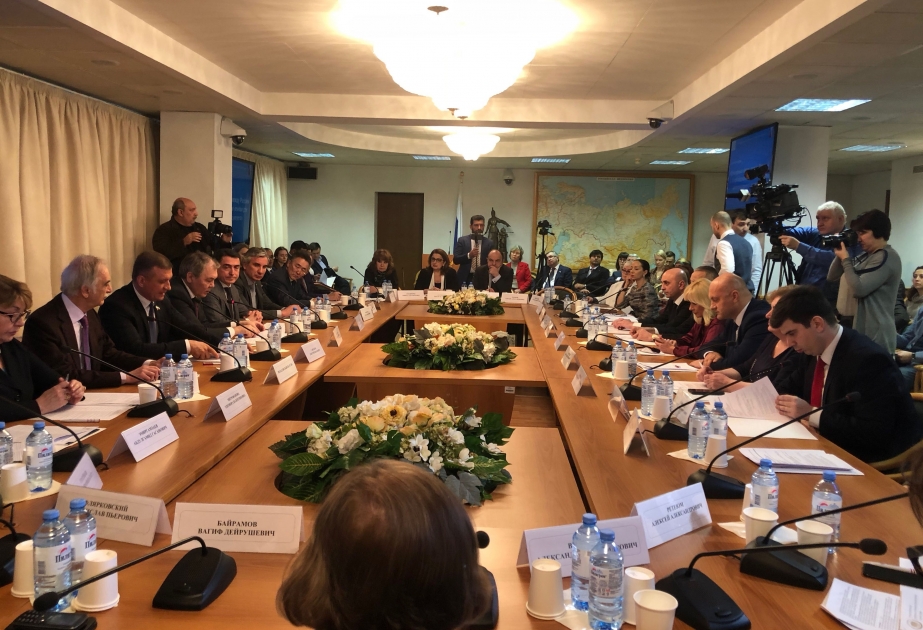 Dövlət Dumasında “Rusiya ilə Azərbaycan arasında mədəniyyət körpüləri mədəniyyətlərarası dialoqun əsasıdır” mövzusunda müzakirələr aparılıb