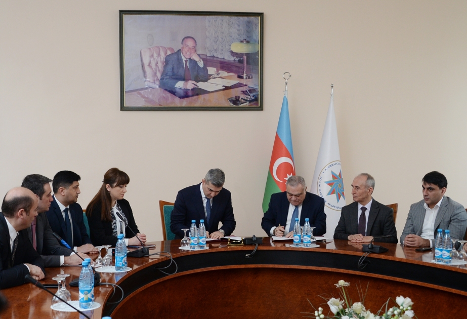Dövlət İdarəçilik Akademiyası ilə Dövlət Miqrasiya Xidməti arasında Anlaşma Memorandumu imzalanıb