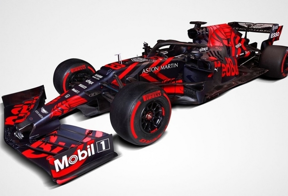 “Red Bull” RB15 bolidini yeni dizaynda təqdim edib