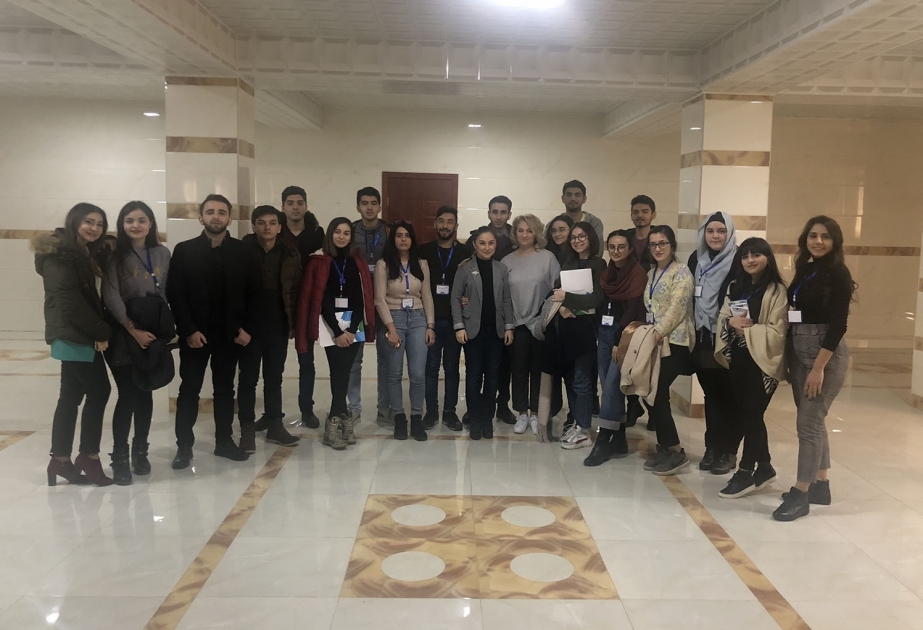 ®  Azercell’s representatives share their knowledge and experience with students