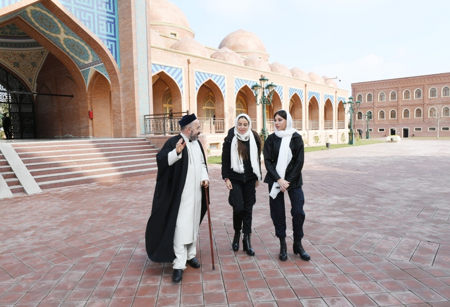 Mehriban Aliyeva visita el complejo religioso "Imamzade"