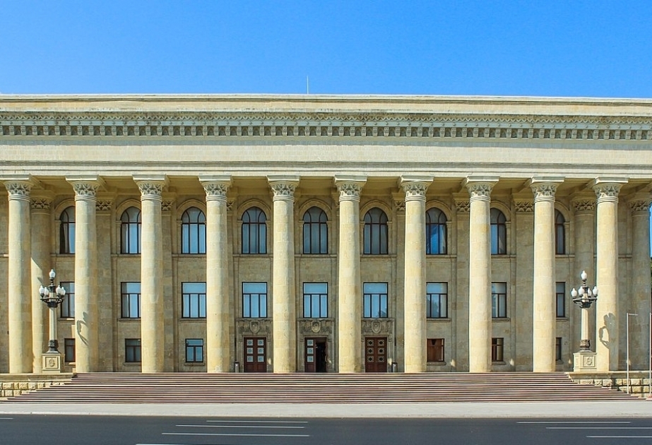 В Музейном центре состоялось открытие персональной выставки молодой художницы Нармин Ибрагимовой