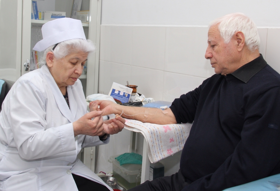 Paytaxtdakı 3 nömrəli poliklinikada üç gün ərzində 100-dən çox rayon sakini tibbi müayinələrdən keçirilib