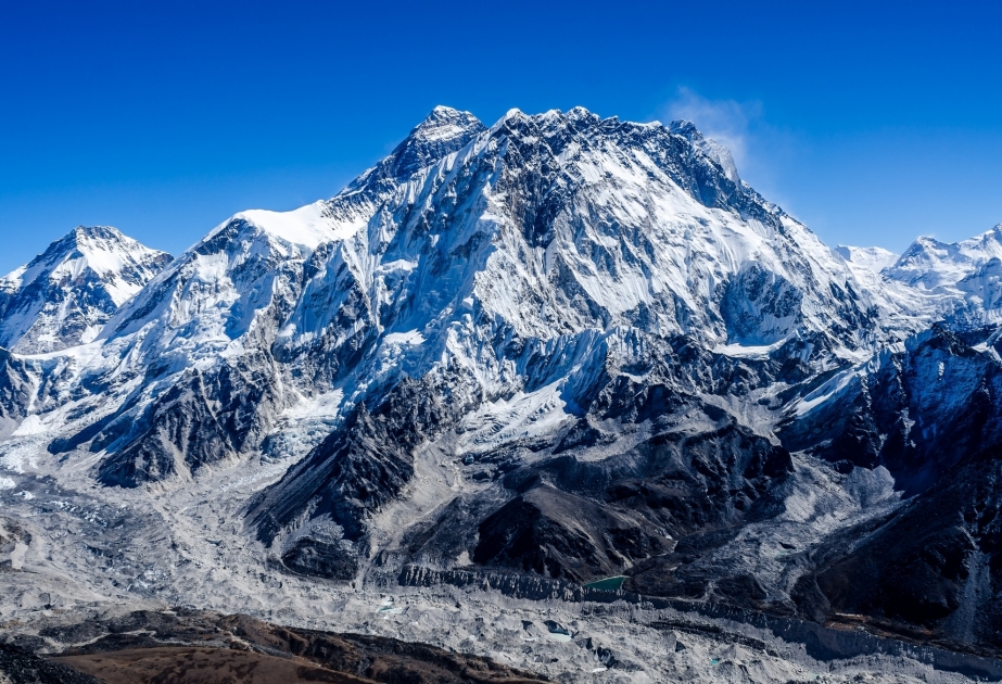 Mount Everest als der größte Müllberg der Erde