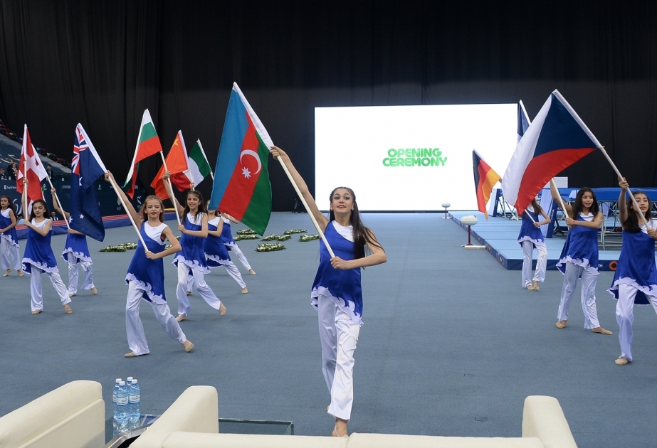 Erster Wettkampf im Rahmen des Weltcups im Trampolinturnen und Tumbling in Baku