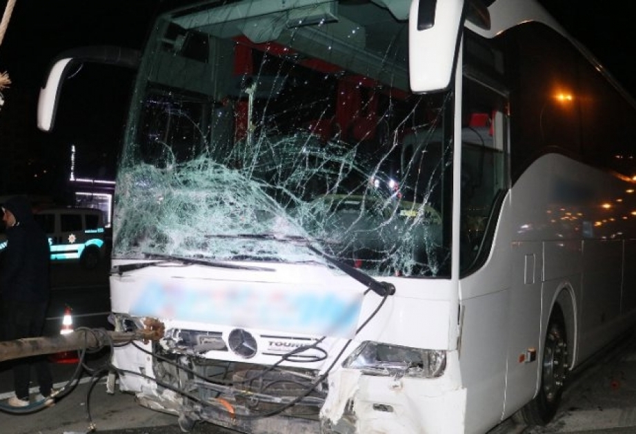 Türkiyədə avtobus qəzasında 3 nəfər ölüb