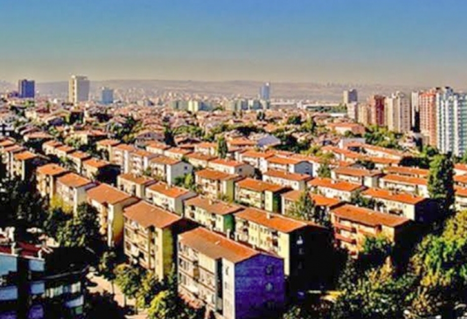 İstanbulda çökəcəyi ehtimal olunan hündür mərtəbəli bina boşaldılıb