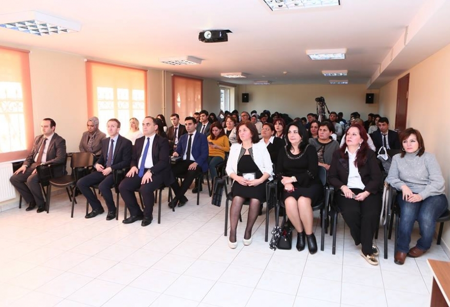 İlahiyyat İnstitutunda “Xocalıda məhv olmuş 8 ailə” filmi nümayiş etdirilib