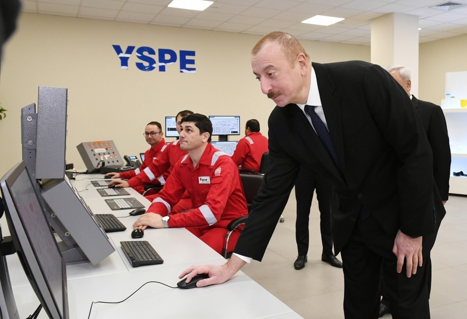 伊利哈姆·阿利耶夫总统出席苏姆盖特"SOCAR 聚合物"高密度聚乙烯工厂揭牌仪式