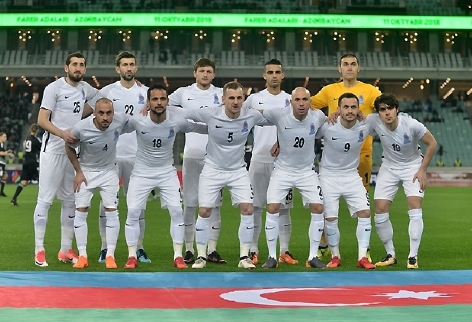 Equipo nacional de Azerbaiyán juega el partido de amistad con el equipo nacional de Lituania