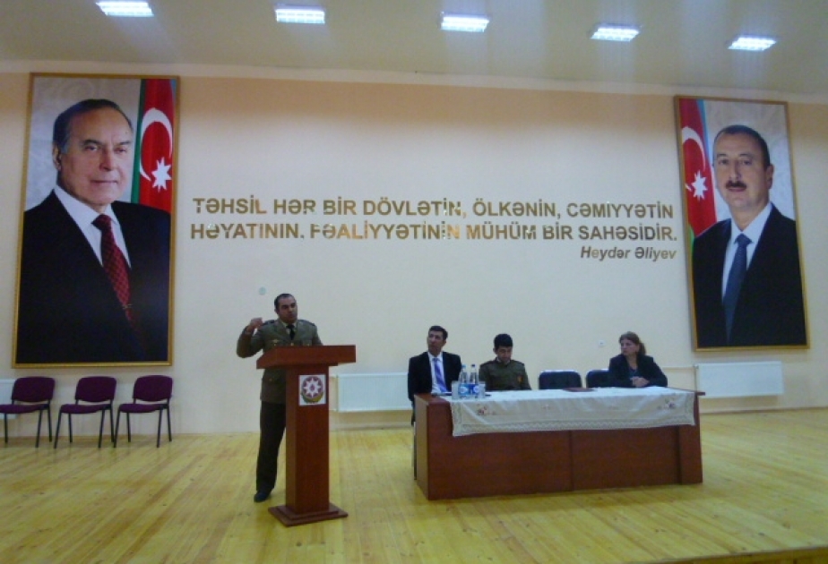 Şagirdlər fövqəladə hadisələr zamanı düzgün davranış qaydaları haqqında məlumatlandırılıb