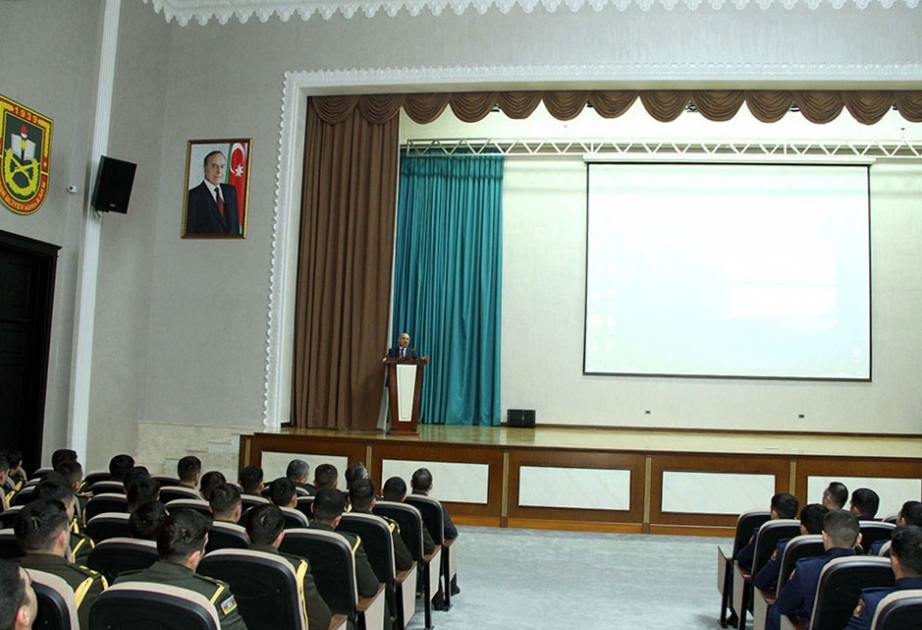 Heydər Əliyev adına Azərbaycan Ali Hərbi Məktəbində görüş keçirilib