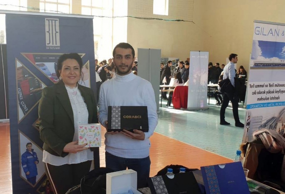Bakı Tekstil Fabriki “Karyera sərgisi”ndə iştirak edib