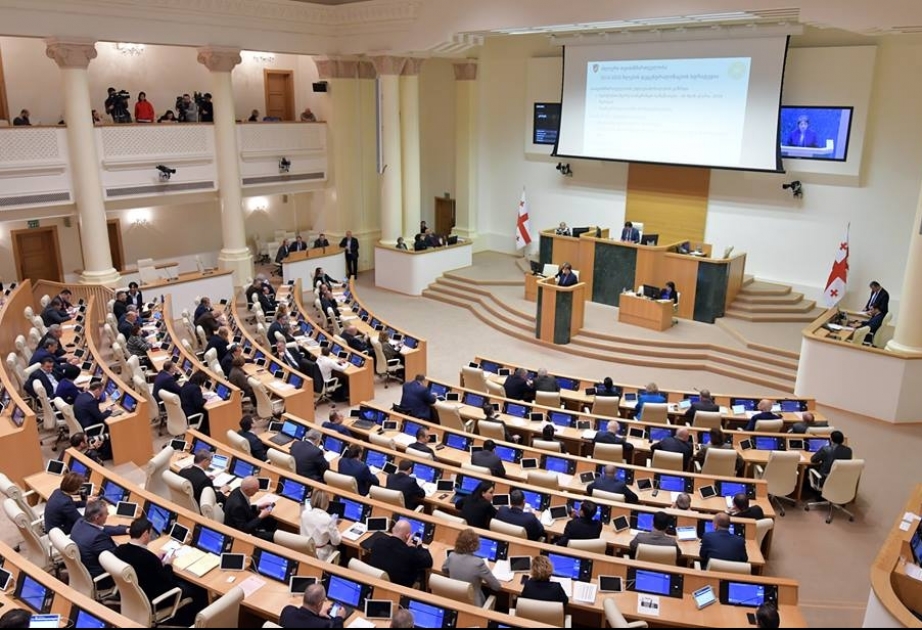 Gürcüstan parlamentində Qardabanidə yaşayan azərbaycanlıların problemlərindən danışılıb