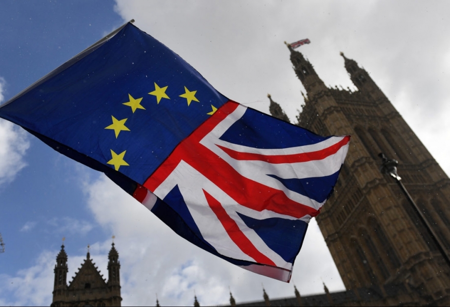 Böyük Britaniyanın dörd naziri Brexit vaxtını təxirə salmağı tələb edir
