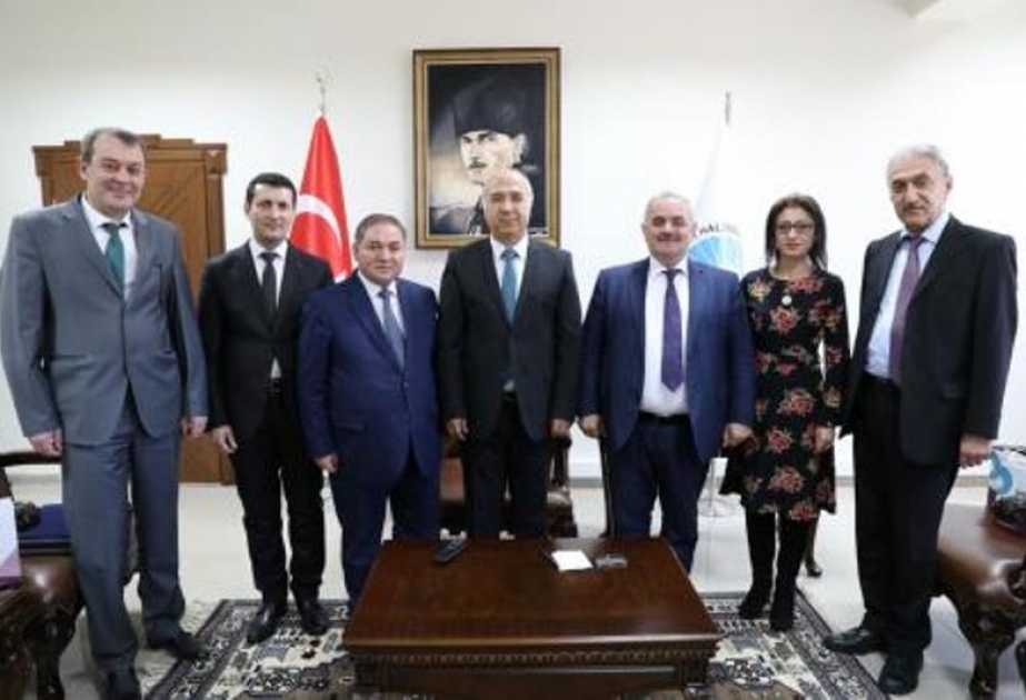 UNEC-in əməkdaşları türkiyəli həmkarları ilə staj proqramlarını müzakirə edib