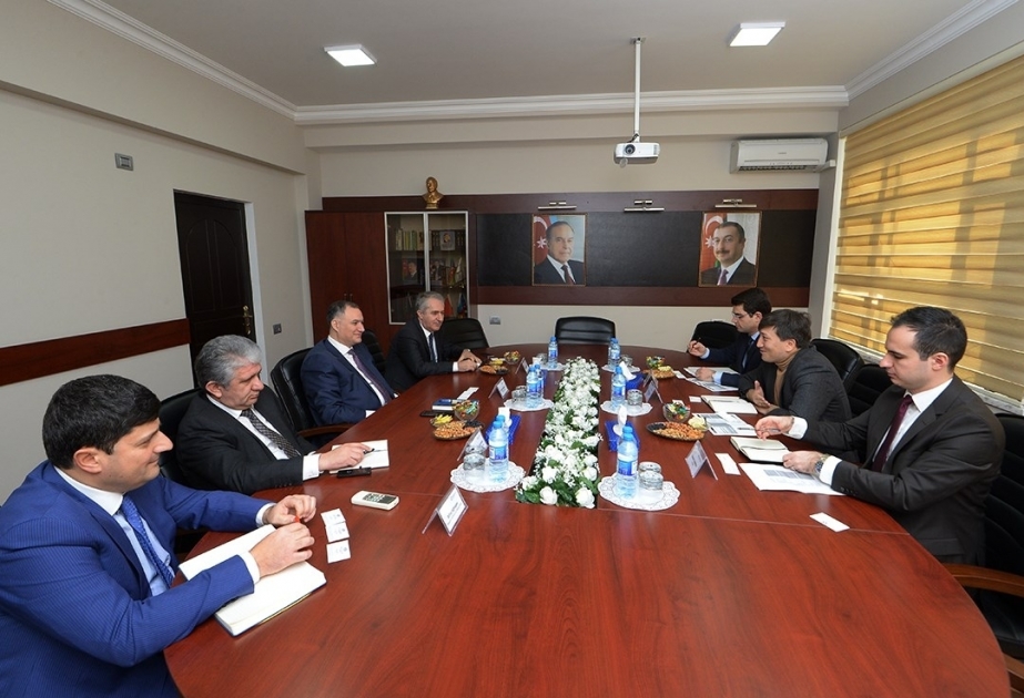 “Azərpoçt“ und EBWE führen Gespräche über Zusammenarbeit
