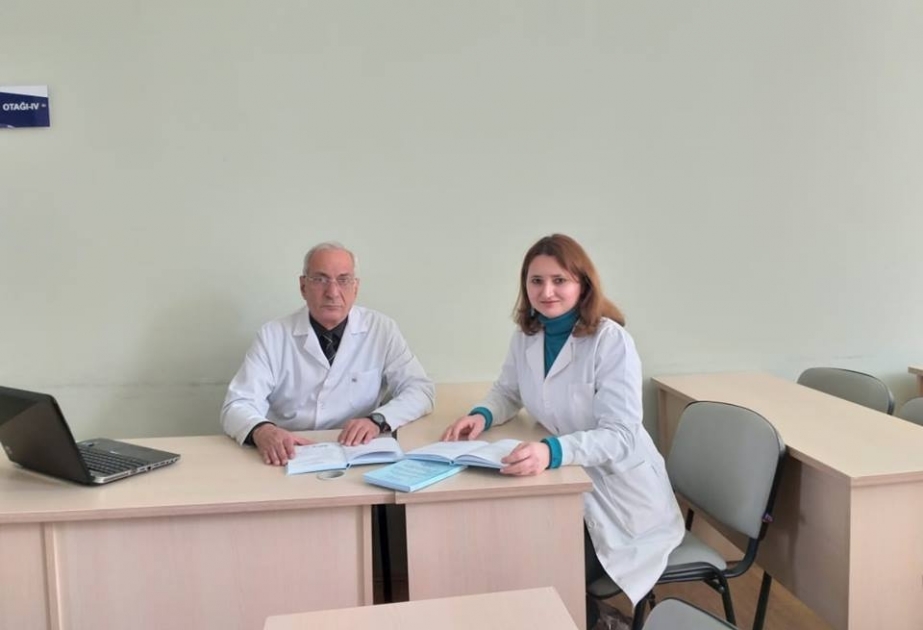 Tibb Universitetinin əczaçılıq fakültəsinin tələbələri üçün yeni vəsait hazırlanıb