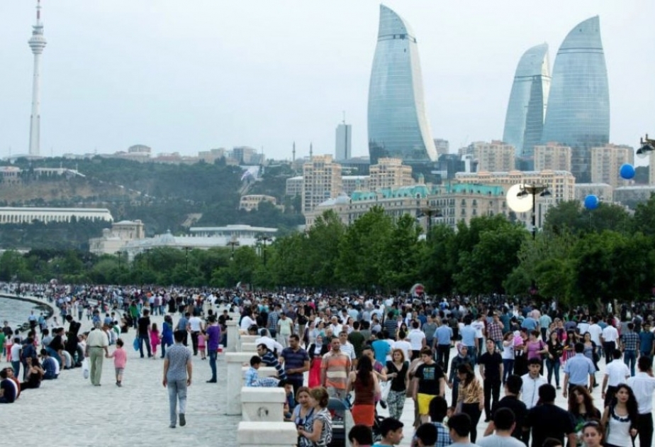 سيصل عدد سكان جمهورية أذربيجان الى 10 ملايين في الشهرين القادمين
