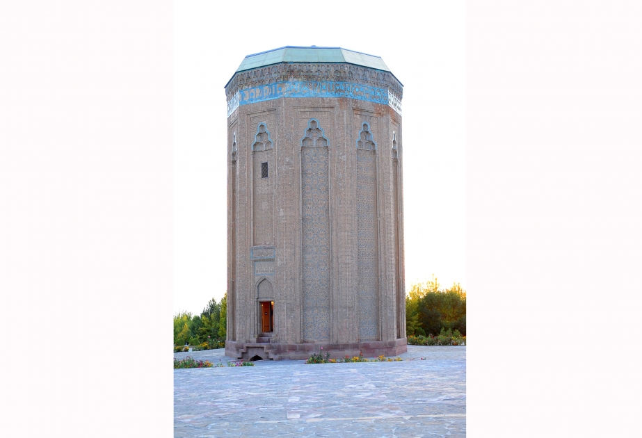 Momine-Khatun-Mausoleum in Nachitschewan ist eines der ältesten Denkmäler der Welt